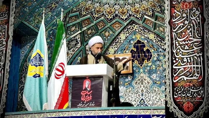 تصاویر / نماز جمعه اقبالیه قزوین در رثای رهبر شهید انقلاب اسلامی