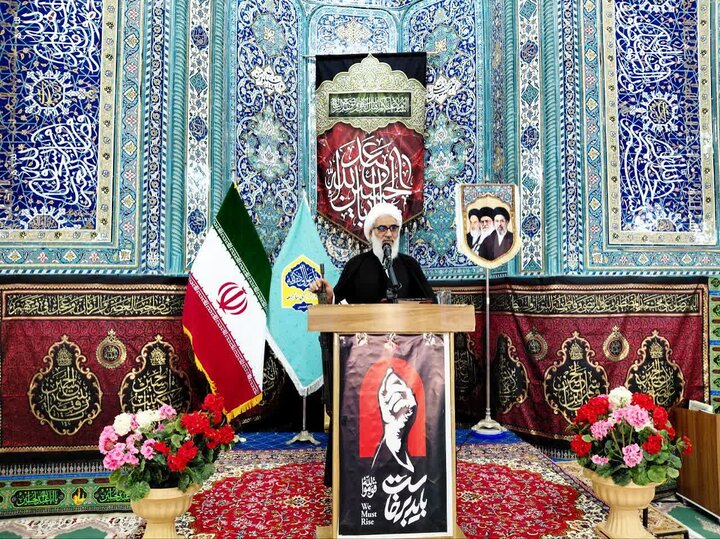 تصاویر/ اقامه نماز جمعه در ورامین