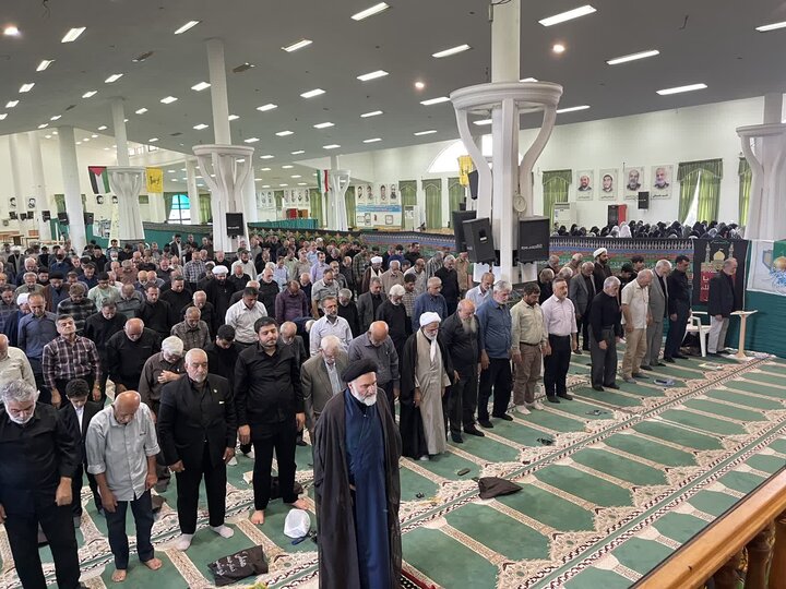 تصاویر/  نماز جمعه شهرستان نوشهر به امامت حجت الاسلام و المسلمین حسینی