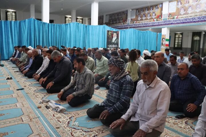 تصاویر/ اقامه نمازجمعه شهر قلعه‌گنج