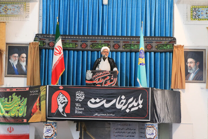 دشمن با شعارهای فیک به دنبال آشوب خیابانی است