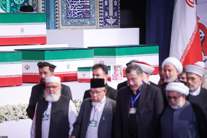 تصاویر/ مراسم ادای احترام مقامات و شخصیت‌های کشورهای خارجی به پیکر مطهر رهبر شهید انقلاب
