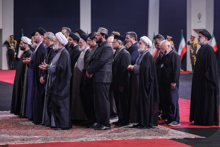 تصاویر/ مراسم ادای احترام مقامات و شخصیت‌های کشورهای خارجی به پیکر مطهر رهبر شهید انقلاب