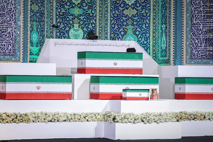 تصاویر/ مراسم ادای احترام مقامات و شخصیت‌های کشورهای خارجی به پیکر مطهر رهبر شهید انقلاب