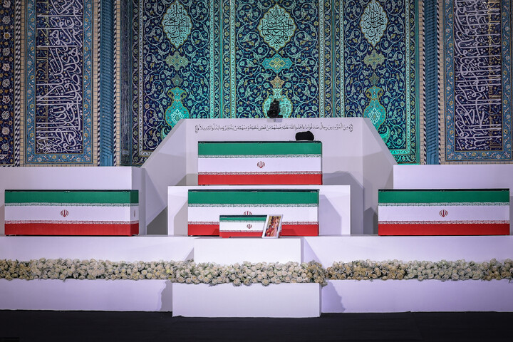 تصاویر/ مراسم ادای احترام مقامات و شخصیت‌های کشورهای خارجی به پیکر مطهر رهبر شهید انقلاب