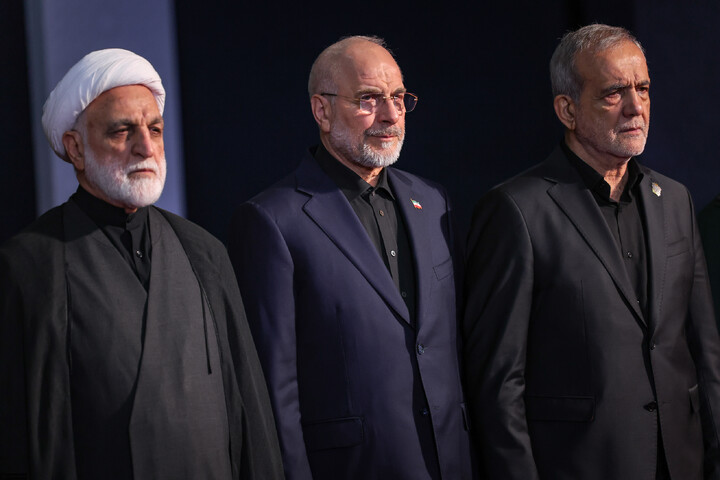 تصاویر/ مراسم ادای احترام مقامات و شخصیت‌های کشورهای خارجی به پیکر مطهر رهبر شهید انقلاب