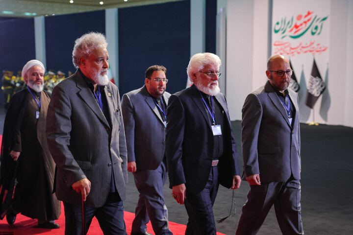 تصاویر/ مراسم ادای احترام مقامات و شخصیت‌های کشورهای خارجی به پیکر مطهر رهبر شهید انقلاب