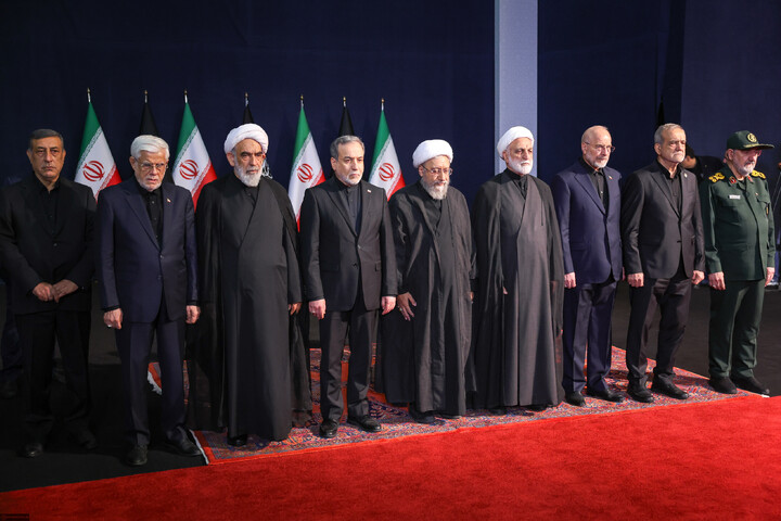 تصاویر/ مراسم ادای احترام مقامات و شخصیت‌های کشورهای خارجی به پیکر مطهر رهبر شهید انقلاب