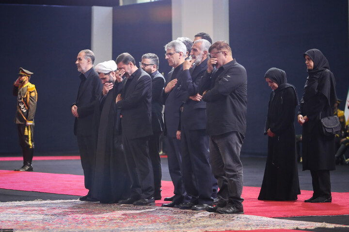 تصاویر/ مراسم ادای احترام مقامات و شخصیت‌های کشورهای خارجی به پیکر مطهر رهبر شهید انقلاب