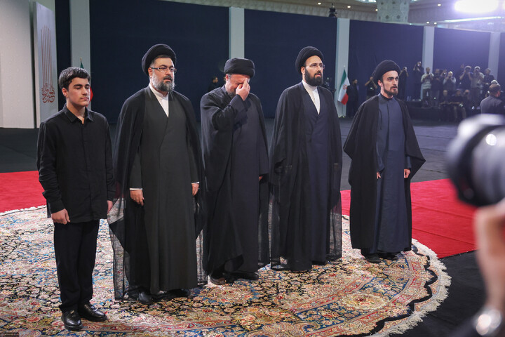 تصاویر/ مراسم ادای احترام مقامات و شخصیت‌های کشورهای خارجی به پیکر مطهر رهبر شهید انقلاب