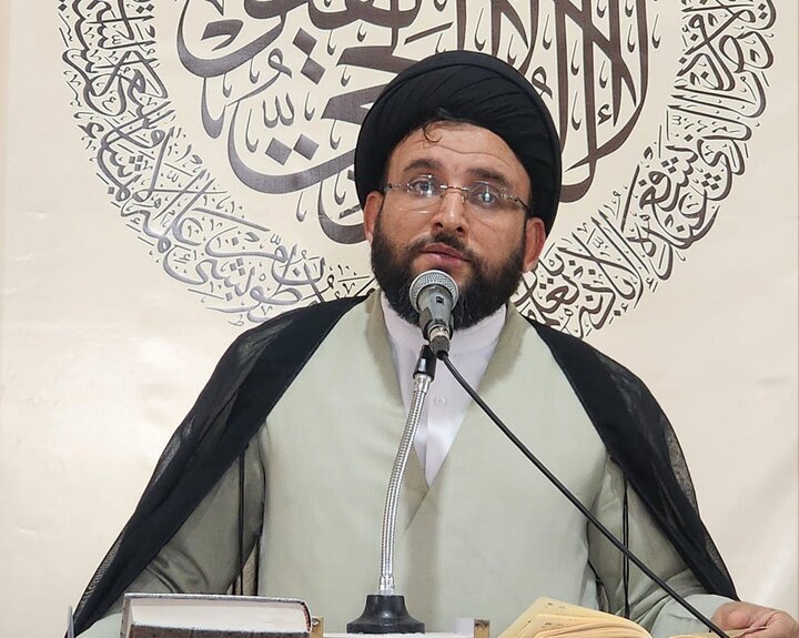 حضور در تشییع رهبر معظم انقلاب، بیعت با رهبری  و شکست دشمنان است