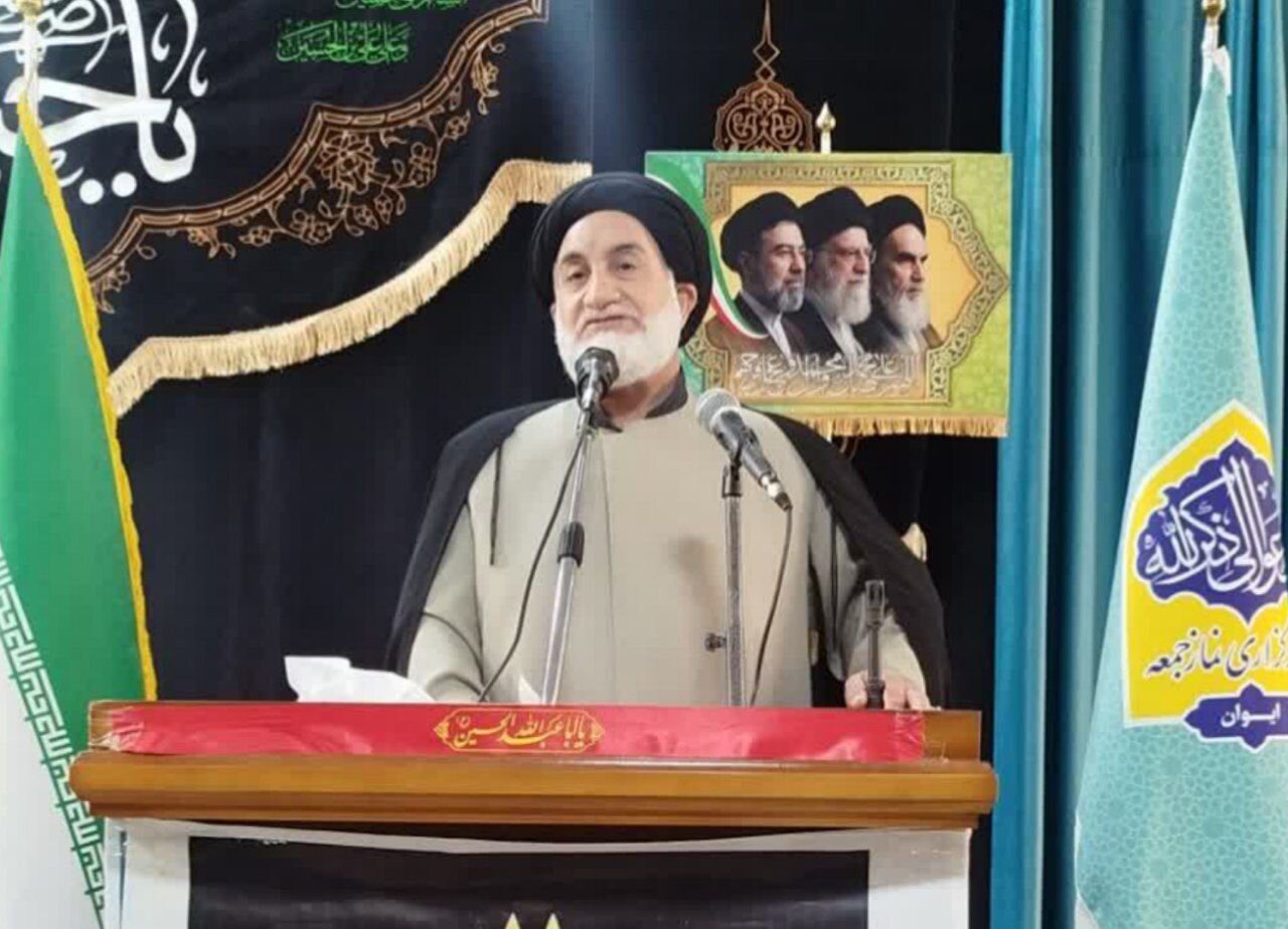 رهبر شهید انقلاب پیشگام در مبارزه با استکبار و صهیونیسم بود