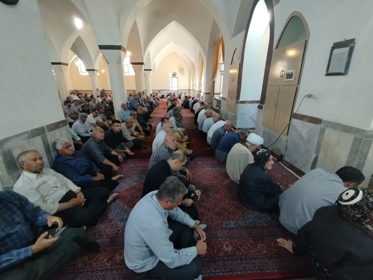 امام جمعه بوکان: ملت ایران با حضور حماسی در مراسم تشییع و بدرقه قائد شهید رسم وفاداری را بجا می‌آورند