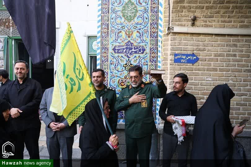 فیلم|  بدرقه زائران مراسم وداع با رهبر شهید