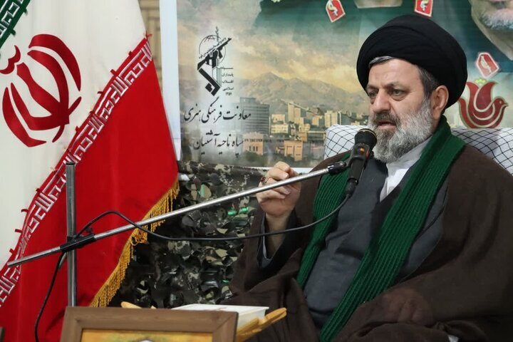 ضرورت حفظ وحدت و هوشیاری در برابر توطئه‌های دشمن