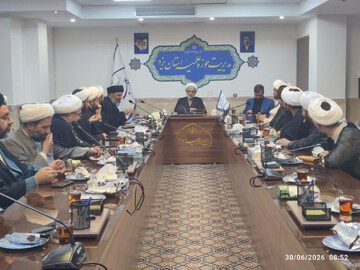 ولایت‌پذیری یعنی در برابر امر ولی، «من می‌فهمم» را کنار گذاشت