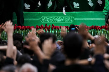 فیلم | دعوت گروه جهادی امیرالمومنین علی (ع) کاشان برای حضور مردم در تشییع امام شهید