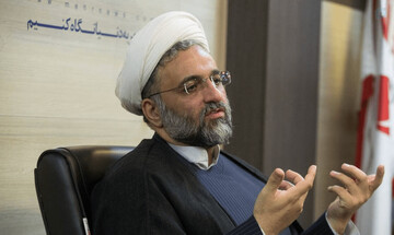رهبر شهید صدرنشین حکمرانان تاریخ ایران بود/ نگاه منظومه‌ای به دین، شاخصه متمایز فقاهت ایشان است