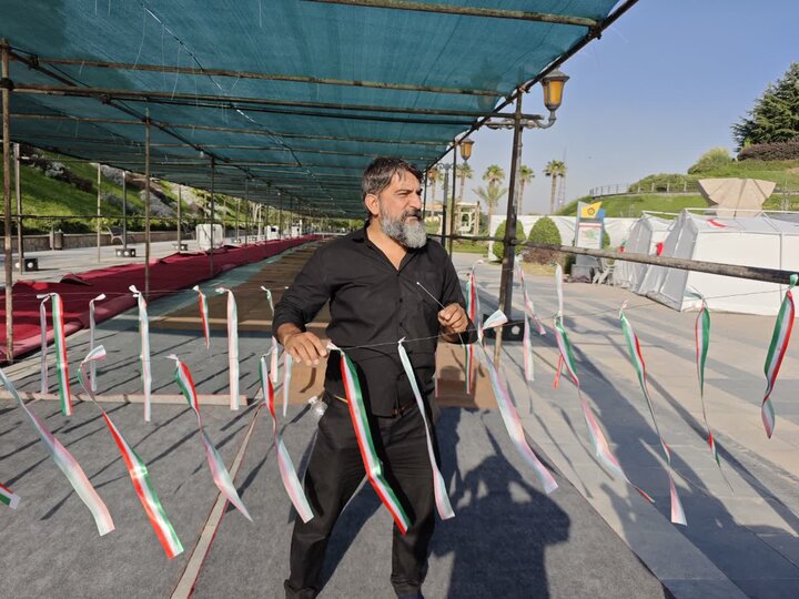 تصاویر/ فعالیت گروه جهادی امیرالمومنین(ع) کاشان برای میزبانی از زائران تشییع رهبر شهید در تهران