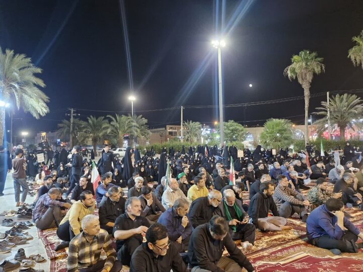 تصاویر/ صد و بیست و سومین شب از حماسه حضور مردم بافق در میادین