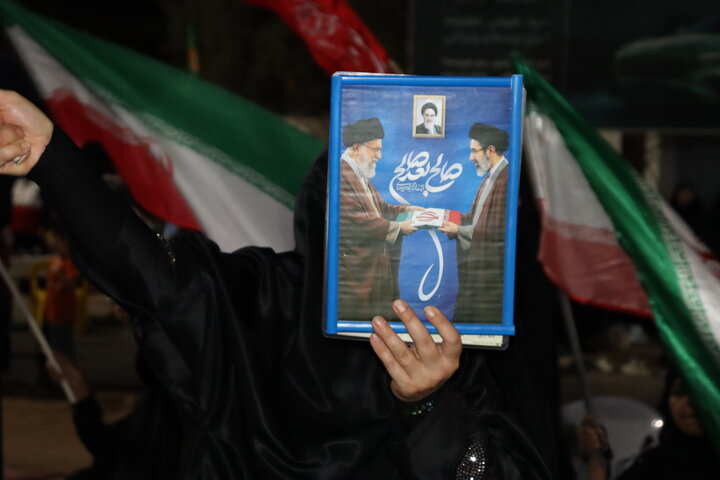 تصاویر/ سوگواری و خونخواهی رهبر شهید در دیّر