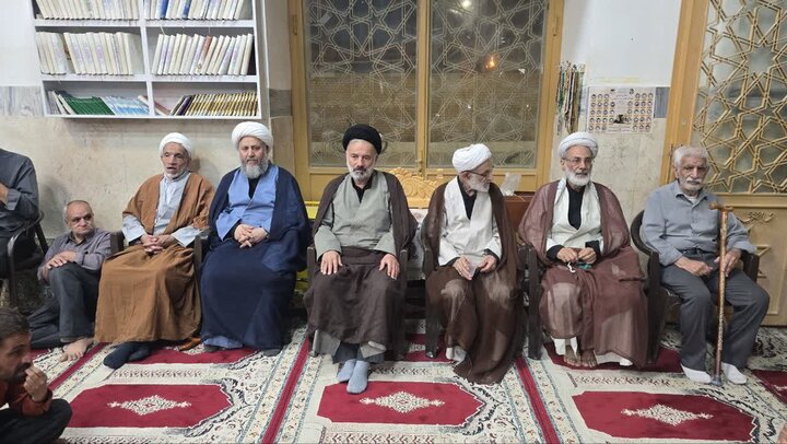 تصاویر/ سالگرد گرامی داشت اولین امام جمعه آران و بیدگل درمسجد ملا شکرالله