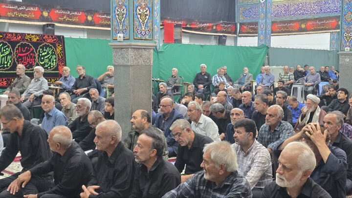 تصاویر/ سالگرد گرامی داشت اولین امام جمعه آران و بیدگل درمسجد ملا شکرالله