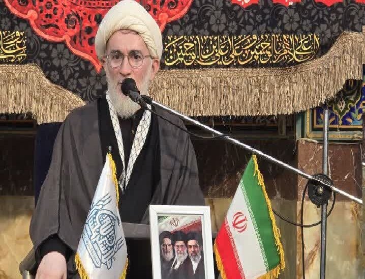 تصاویر/ سالگرد گرامی داشت اولین امام جمعه آران و بیدگل درمسجد ملا شکرالله