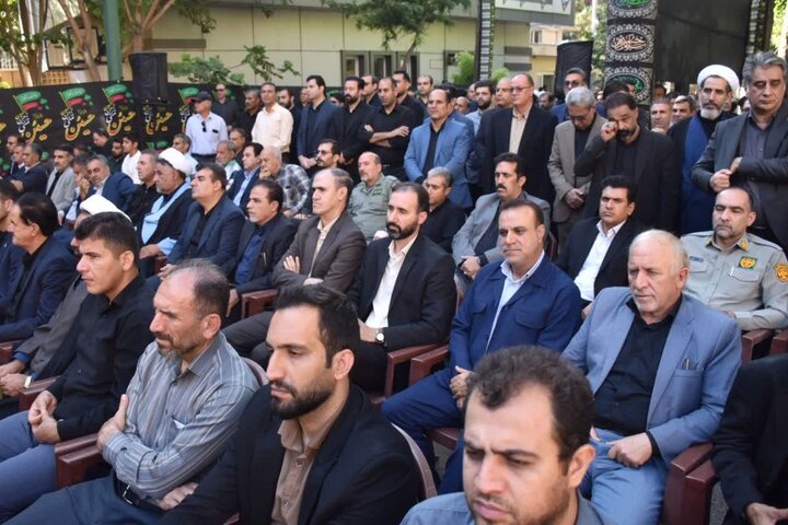 تصاویر/مراسم عزاداری و وداع جامعه دانشگاهیان و فرهنگیان و هنرمندان لرستان با آقای شهید ایران