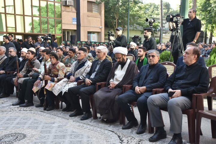 تصاویر/مراسم عزاداری و وداع جامعه دانشگاهیان و فرهنگیان و هنرمندان لرستان با آقای شهید ایران