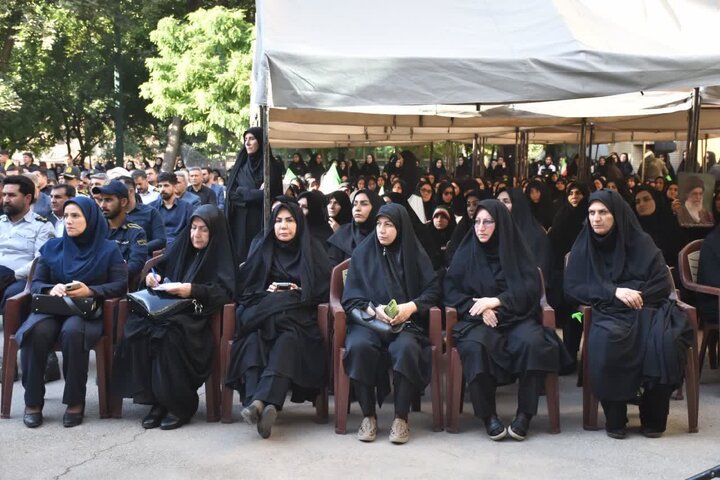 تصاویر/مراسم عزاداری و وداع جامعه دانشگاهیان و فرهنگیان و هنرمندان لرستان با آقای شهید ایران