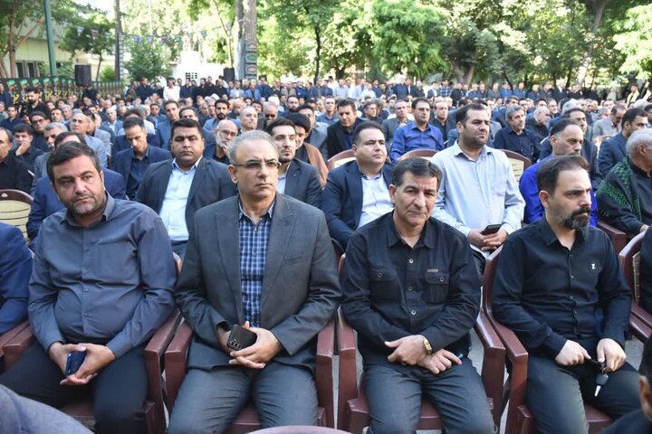 تصاویر/مراسم عزاداری و وداع جامعه دانشگاهیان و فرهنگیان و هنرمندان لرستان با آقای شهید ایران