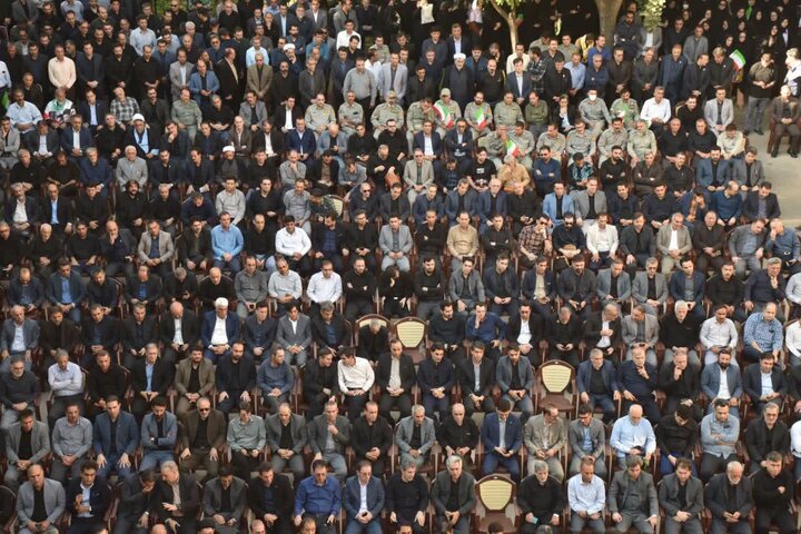 تصاویر/مراسم عزاداری و وداع جامعه دانشگاهیان و فرهنگیان و هنرمندان لرستان با آقای شهید ایران