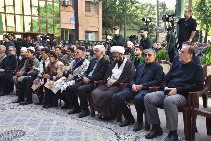 تصاویر/مراسم عزاداری و وداع جامعه دانشگاهیان و فرهنگیان و هنرمندان لرستان با آقای شهید ایران