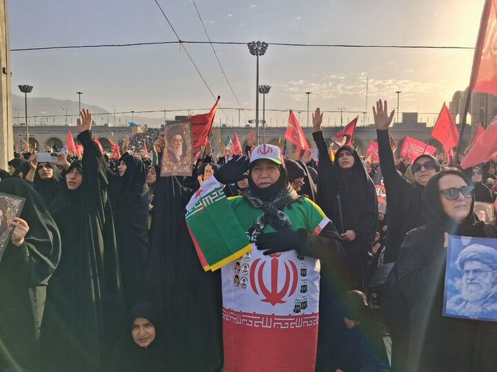 تصاویر/وداع لرستانی ها با رهبرشهید امت