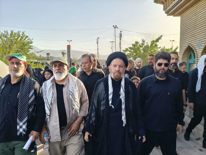 تصاویر/وداع لرستانی ها با رهبرشهید امت