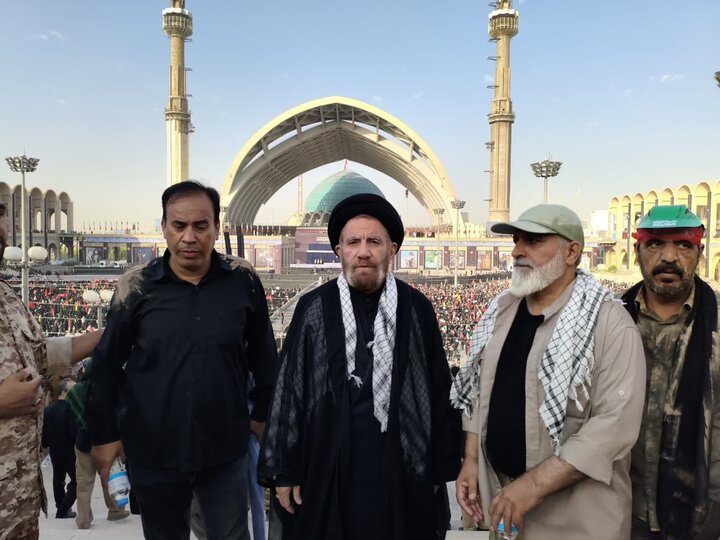 تصاویر/وداع لرستانی ها با رهبرشهید امت