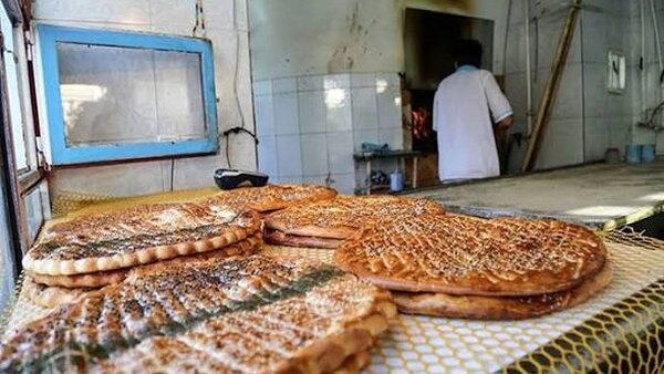 اختصاص سهمیه فوق العاده آرد به بیش از ۴۰۰ نانوایی در قم
