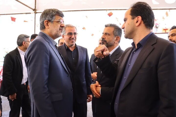 تصاویر/ بازدید استاندار یزد از مواکب مسیر عبور کاروان‌های اعزامی به مراسم تشییع رهبر شهید
