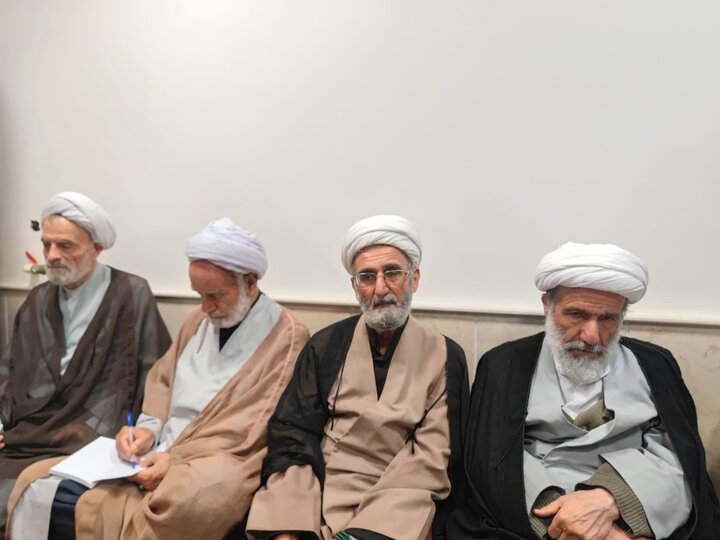 گزارش تصویری +  پنجمین روز برگزاری مراسم سوگواری شهادت امام حسین(ع) در دفتر حضرت آیت الله العظمی جوادی آملی در قم