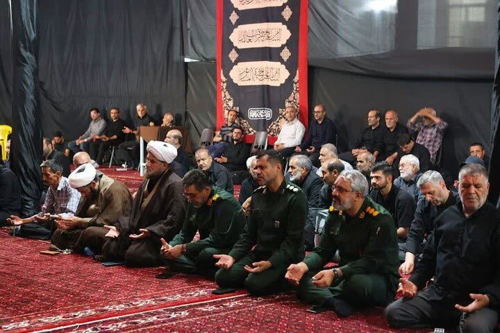 تصاویر/ بدرقه زائران تشییع پیکر آقای شهید ایران