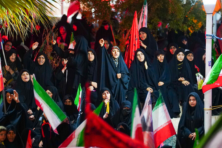 تصاویر/ تجمع باشکوه مردم نیروگاه قم در چله سوم شهادت قائد امت و شهدای جنگ رمضان