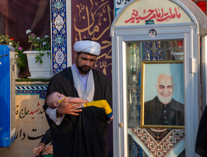 تصاویر/ بزرگداشت آقای شهید ایران در گلزار شهدای کرمان
