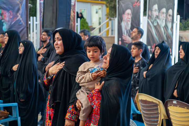 تصاویر/ بزرگداشت آقای شهید ایران در گلزار شهدای کرمان