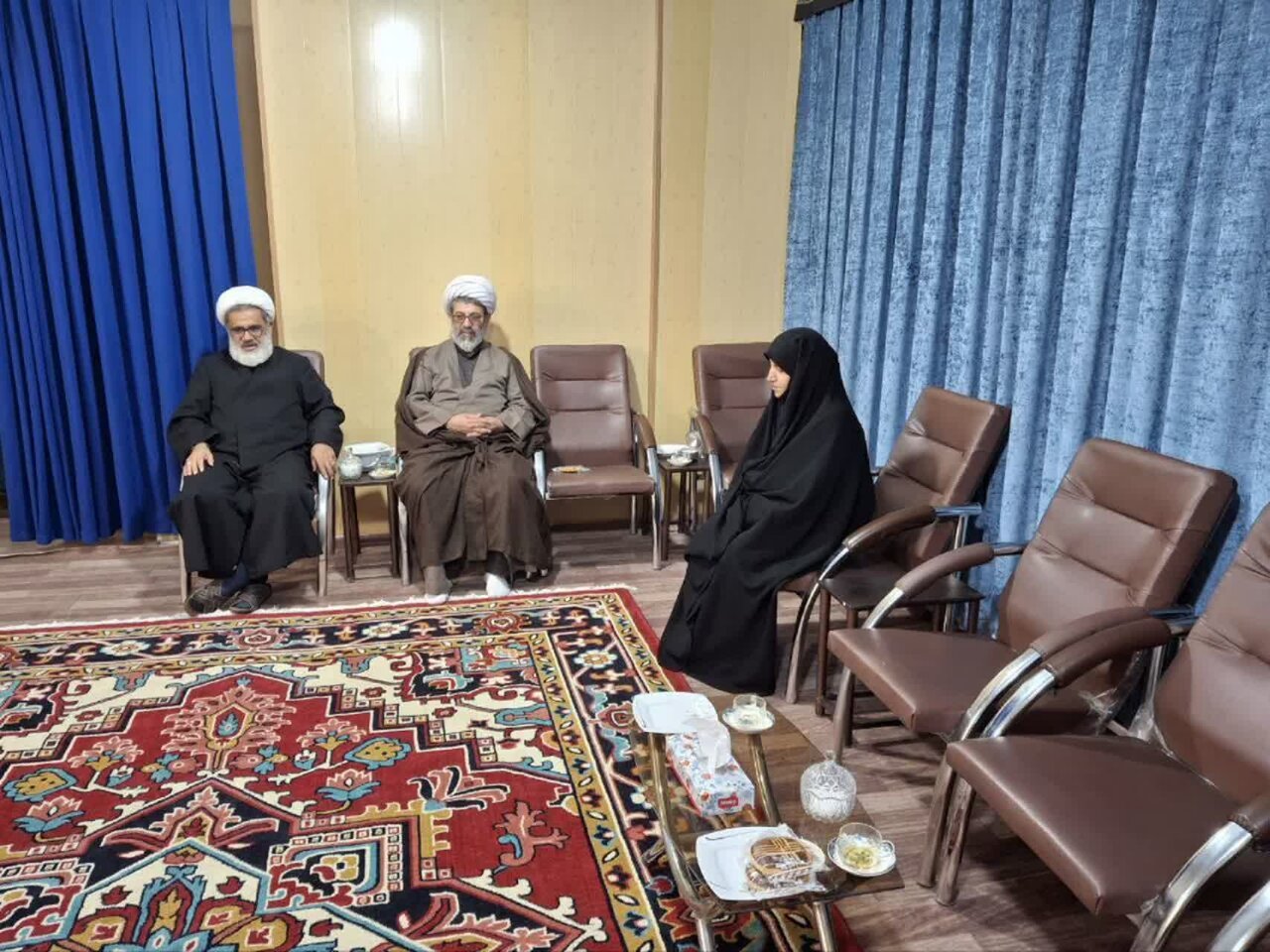 هم‌افزایی حوزه علمیه خسروشاه و امام جمعه سردرود برای جذب و پذیرش خواهران طلبه