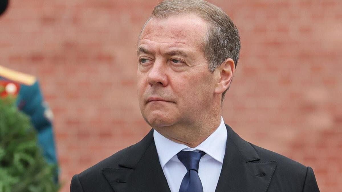 Medvedev Aongoza Ujumbe wa Viongozi wa Kisiasa na Kidini wa Urusi Kushiriki Mazishi ya Kiongozi Shahidi wa Mapinduzi ya Kiislamu