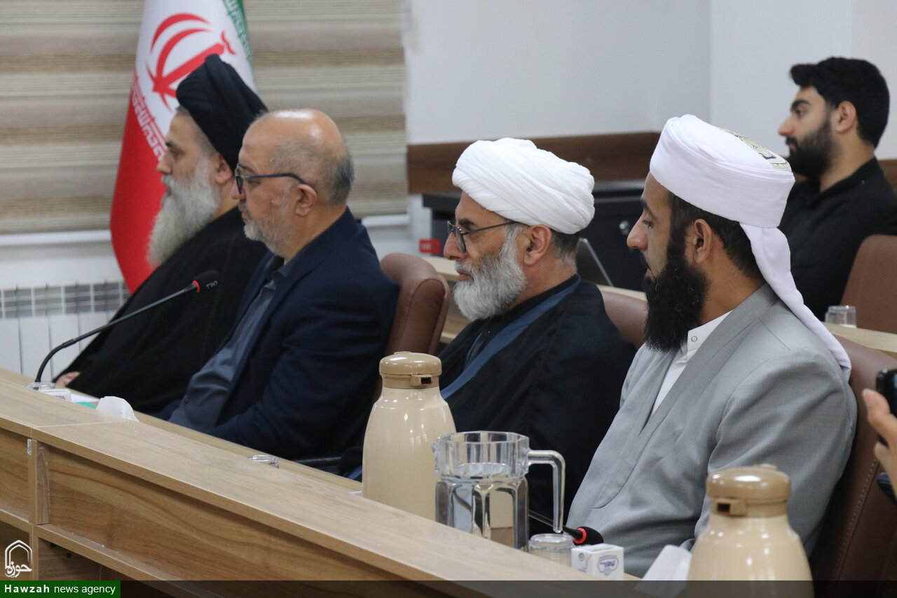 تصاویر / نشست علمی تخصصی تبیین اندیشه‌های «قائد شهید امت»