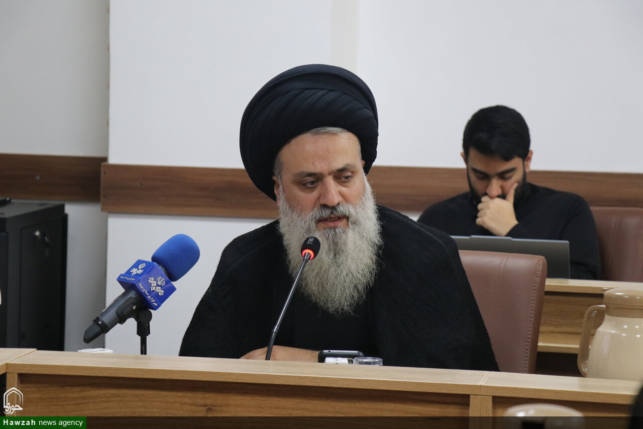 تصاویر / نشست علمی تخصصی تبیین اندیشه‌های «قائد شهید امت»