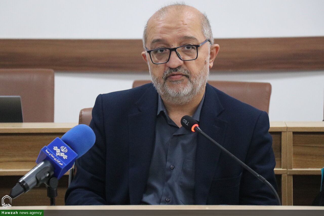 تصاویر / نشست علمی تخصصی تبیین اندیشه‌های «قائد شهید امت»