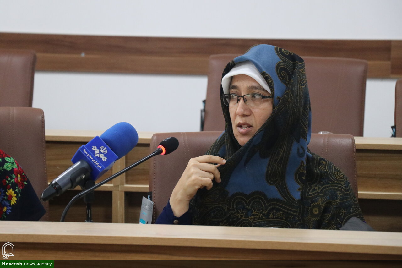 تصاویر / نشست علمی تخصصی تبیین اندیشه‌های «قائد شهید امت»